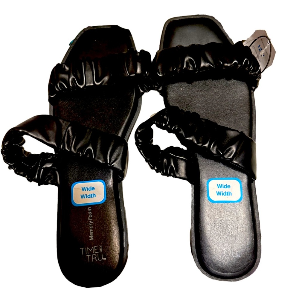 Time and True Comfy wide width sandals can’t go wrong with black.
